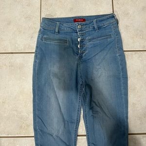 Button fly guess capri